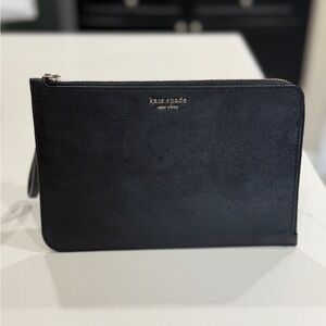 NEW Kate Spade New York Black Zip Pouch Wristlet